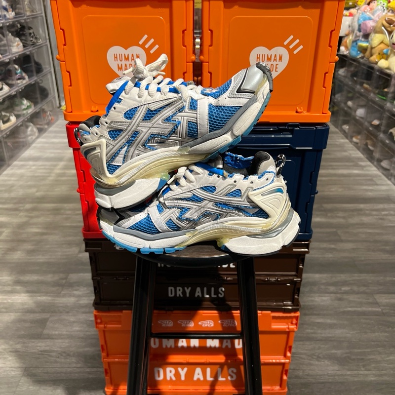 巴黎世家 Runer 藍白Eu39-2