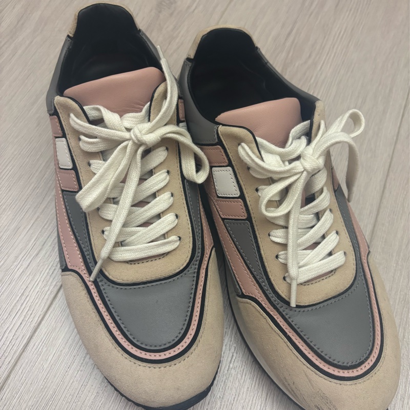 現貨商品 二手商品 Hermes 日本專櫃購入 正貨商品 經典灰粉色運動休閒鞋-1