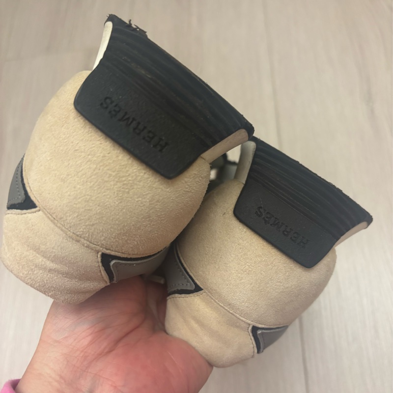 現貨商品 二手商品 Hermes 日本專櫃購入 正貨商品 經典灰粉色運動休閒鞋-12