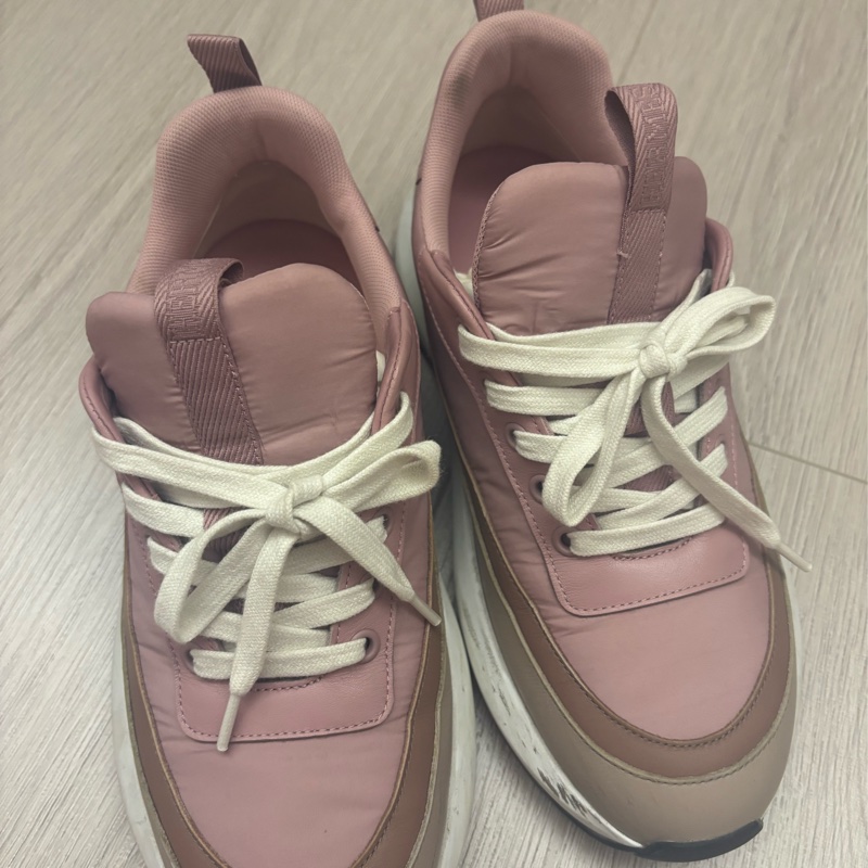 現貨商品 二手商品 Hermes 台灣愛馬仕特賣會購入 尺寸38.5 粉色運動休閒鞋-5
