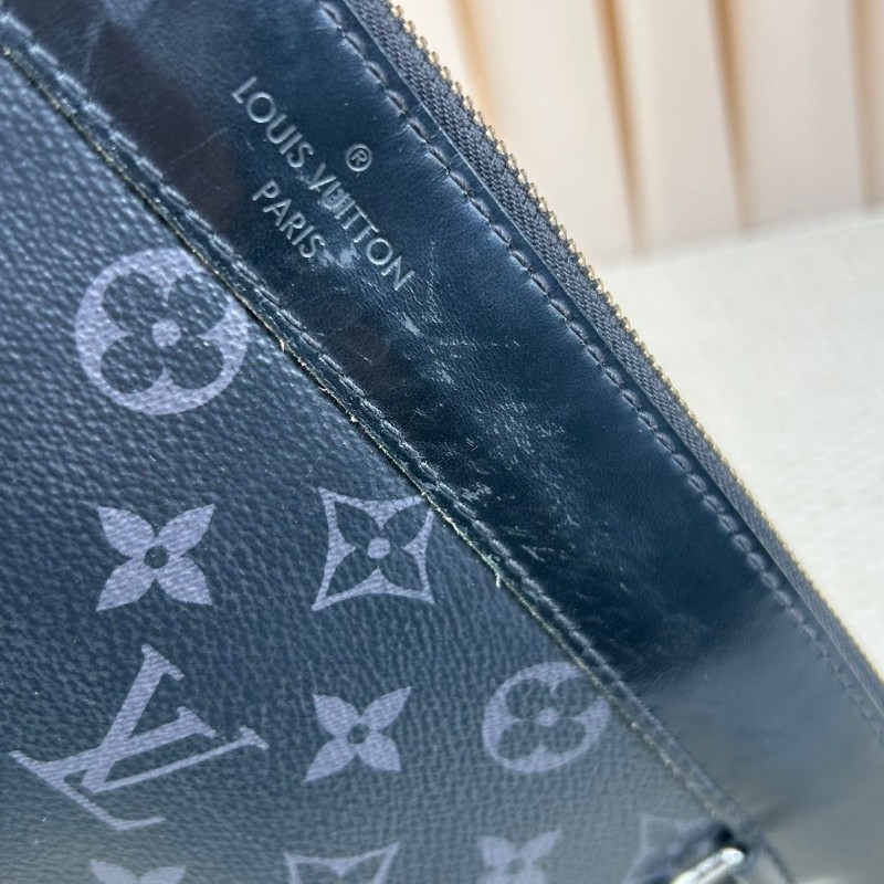 LV路易威登黑色老花洗漱包手拿包  容量大-8