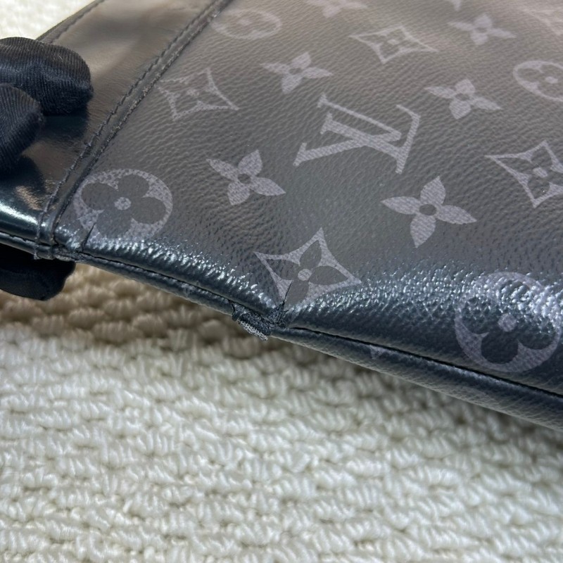 LV路易威登黑色老花洗漱包手拿包  容量大-15