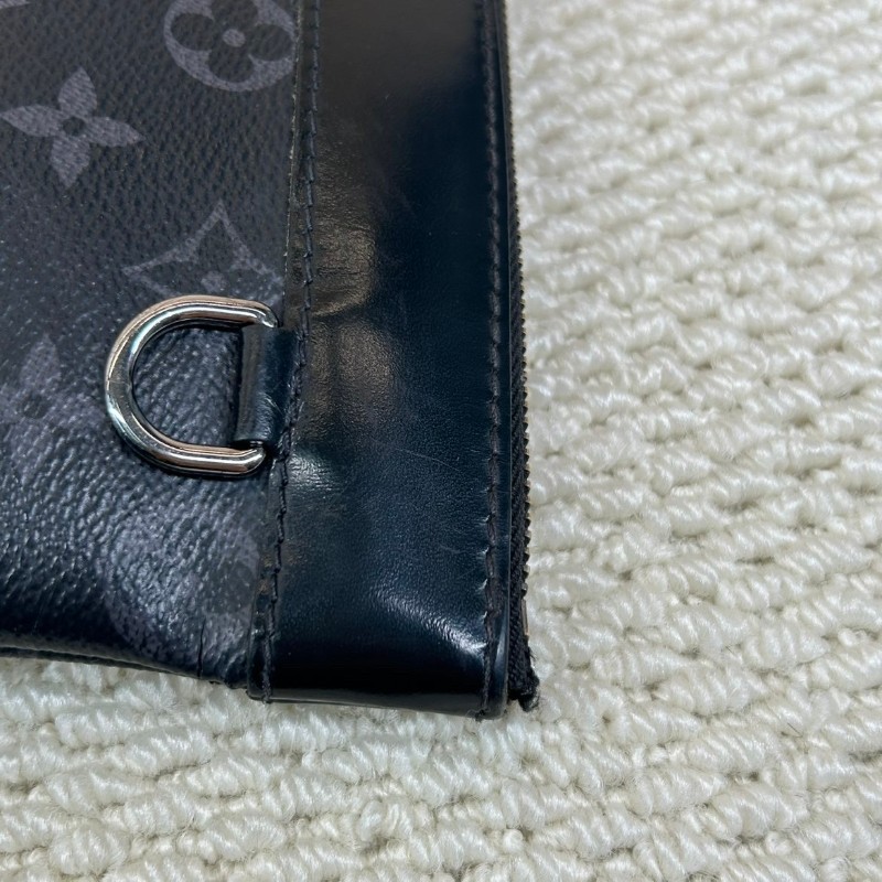 LV路易威登黑色老花洗漱包手拿包  容量大-19