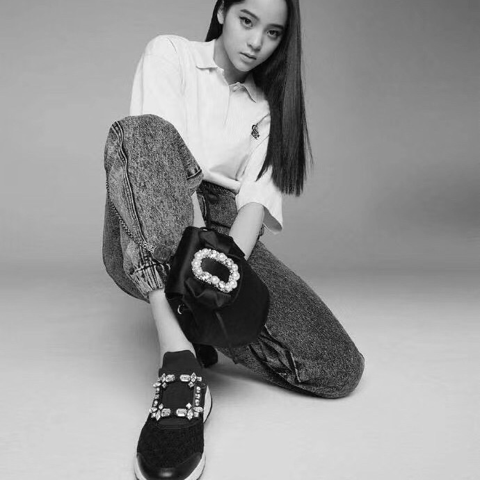 RV 鑽扣 運動鞋 #37.5 好價💰-1