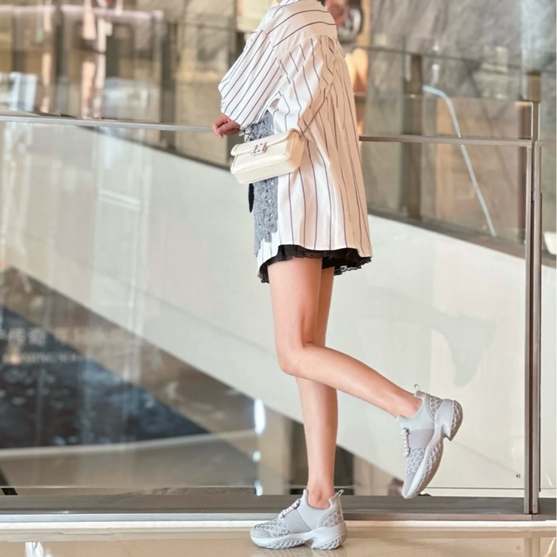 RV 灰色 鑽扣 運動鞋#35 好價💰-3