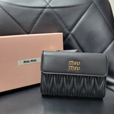 Miu Miu (5ML225) 錢包 好價💰