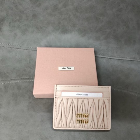 Miu Miu (5MC076) 卡包 好價 💰
