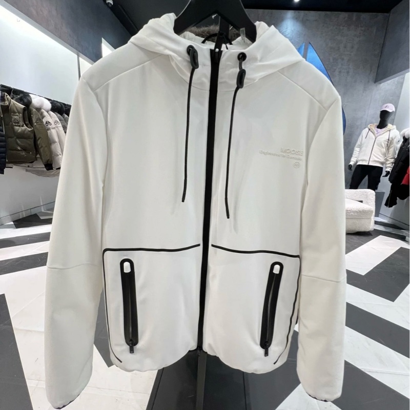 Moose Knuckles 男款 連帽外套 #M 好價💰-0