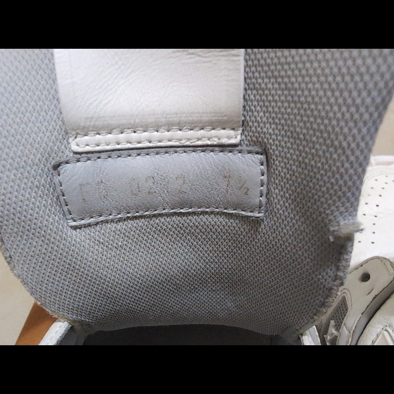 LV trainer 白牛仔-9