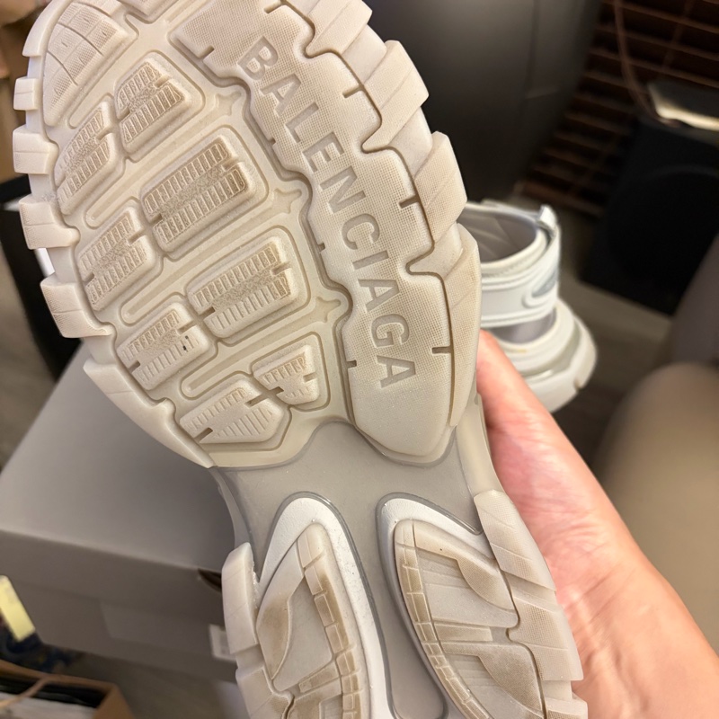 ｛年前限時清衣櫥啦！｝Balenciaga 巴黎世家 頂級涼鞋 46號黃金尺寸-6