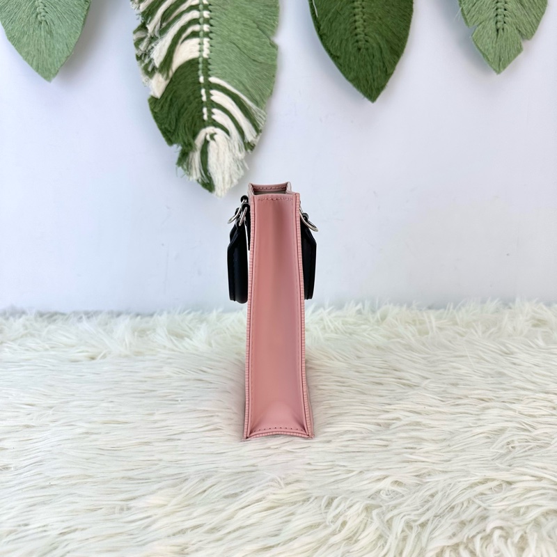 LV Petit Sac Plat 水波紋粉色琴譜包-3