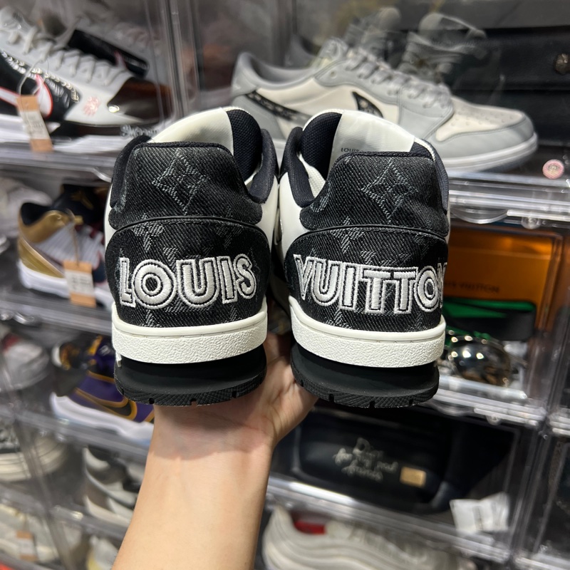 Lv trainer 黑白魔術貼Eu36.5-8