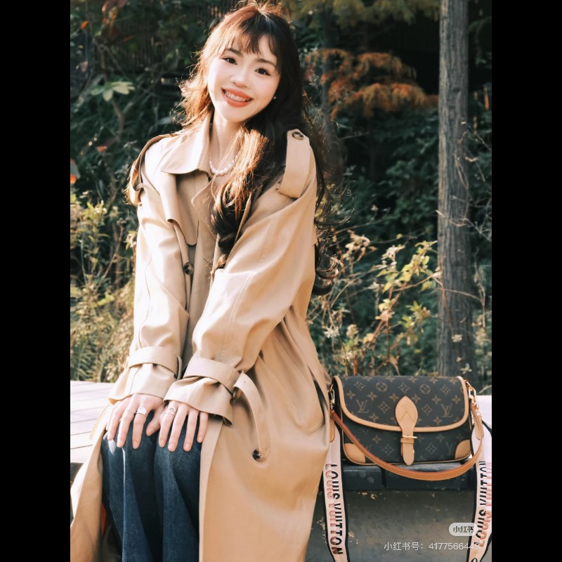 LV 路易威登經典老花法棍  芯片款，顯氣質實用又耐看，火爆王，兩條肩帶隨意切換-4