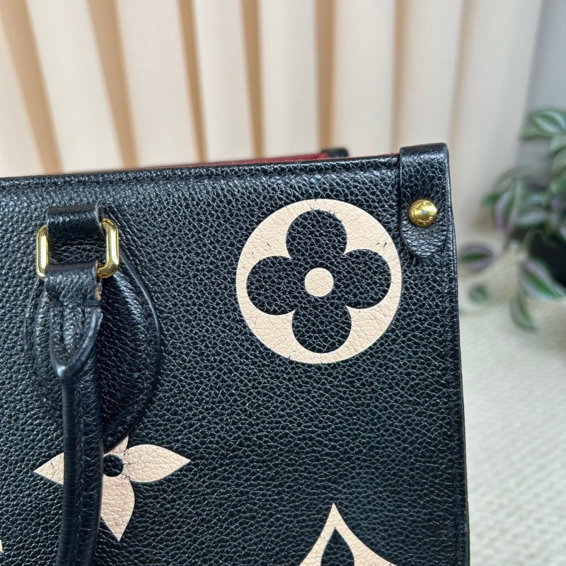 LV路易威登 Onthego 黑白老花托特包 經典老花壓紋 黑色配色 牛皮材質 金色五金 手提斜挎兩用 容量大 日常通勤、逛街都很實用 百搭不挑人-29