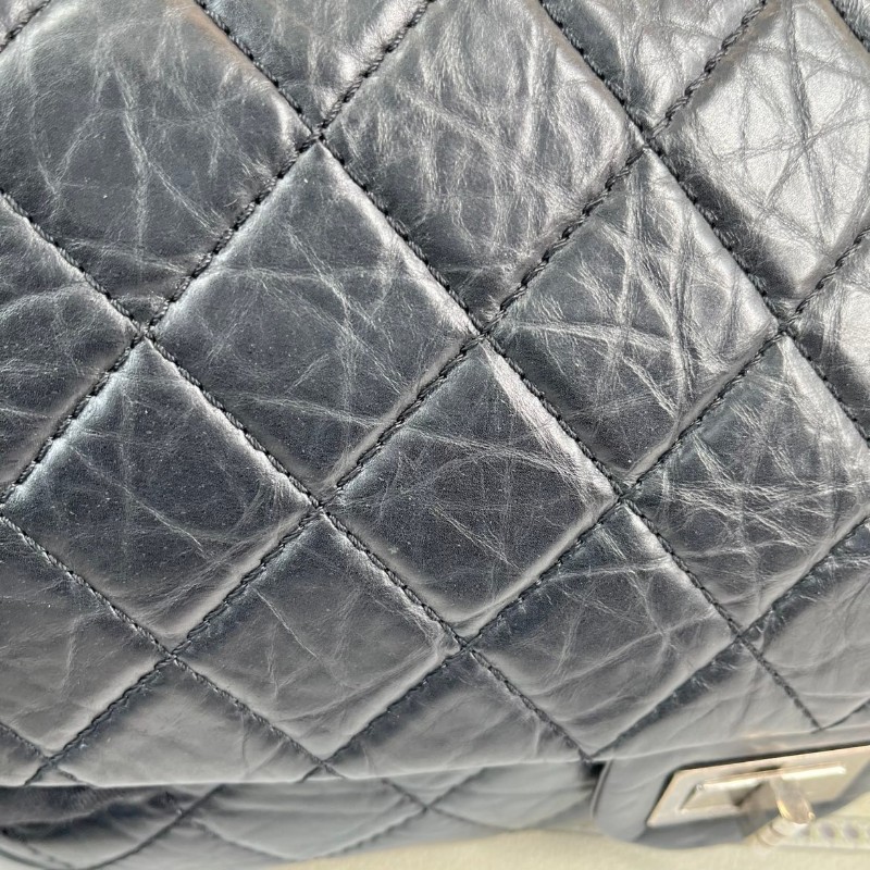 CHANEL香奈兒 12開 2.55大號 黑銀菱格油蠟牛皮雙蓋包 紅色內裡 容量大 經典款耐造百搭-12