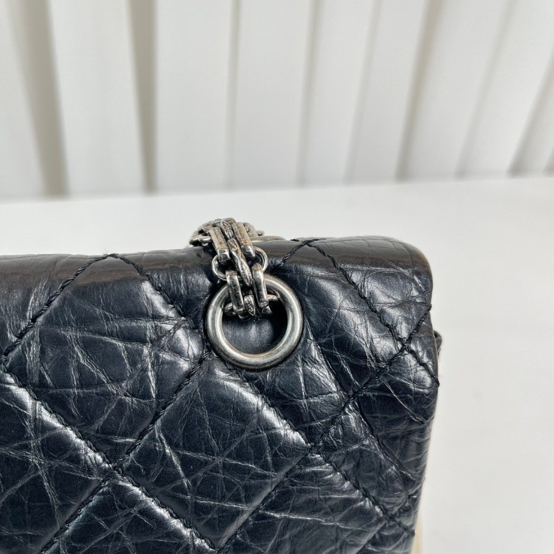 CHANEL香奈兒 12開 2.55大號 黑銀菱格油蠟牛皮雙蓋包 紅色內裡 容量大 經典款耐造百搭-14