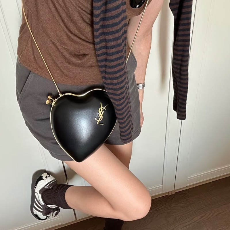 YSL 黑色愛心鏈條包 黑色 金扣15*20*6 98新配件塵袋-0