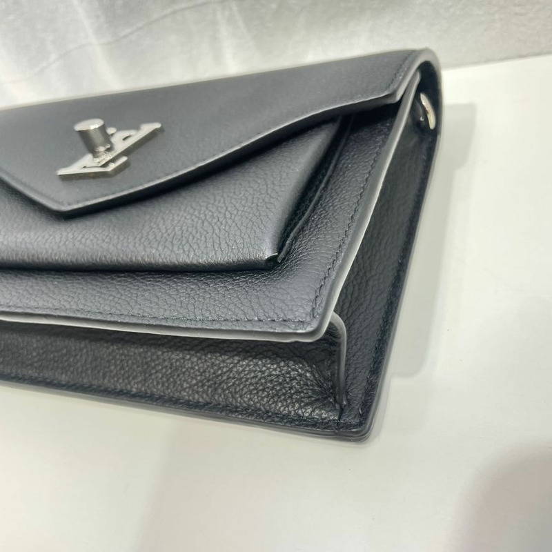【包稅】LOUIS VUITTON Mylockme Pochette Chain 黑色斜背包-5