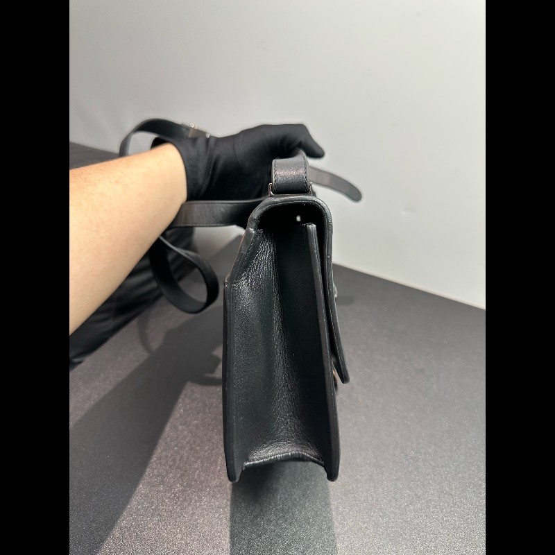 Dior 迪奧黑金蒙田box 光面牛皮琺瑯扣斜挎包-4