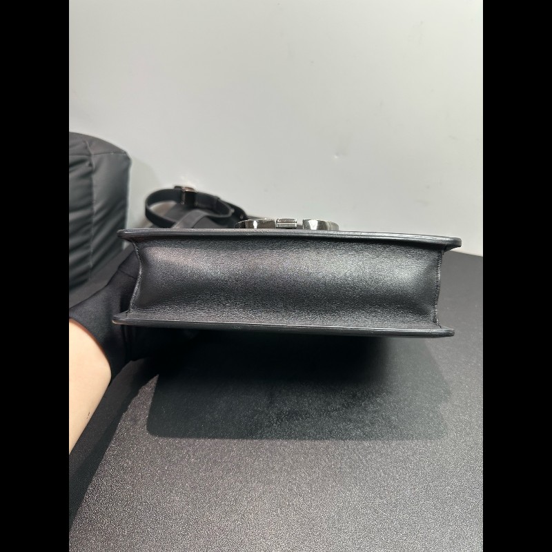 Dior 迪奧黑金蒙田box 光面牛皮琺瑯扣斜挎包-5