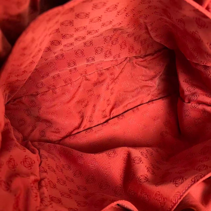 Loewe羅意威 全皮流蘇福袋包-7