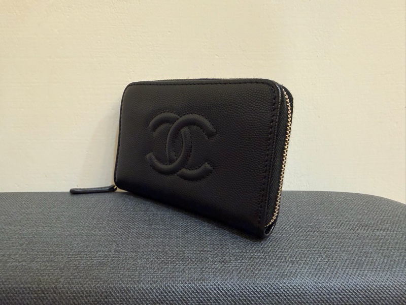 CHANEL 黑色荔枝牛皮淡金釦ㄇ型拉鍊新版零錢袋錢包AP4658-8