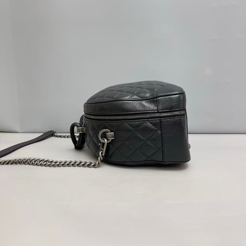 Chanel 黑銀牛皮荔枝紋保齡球包-3