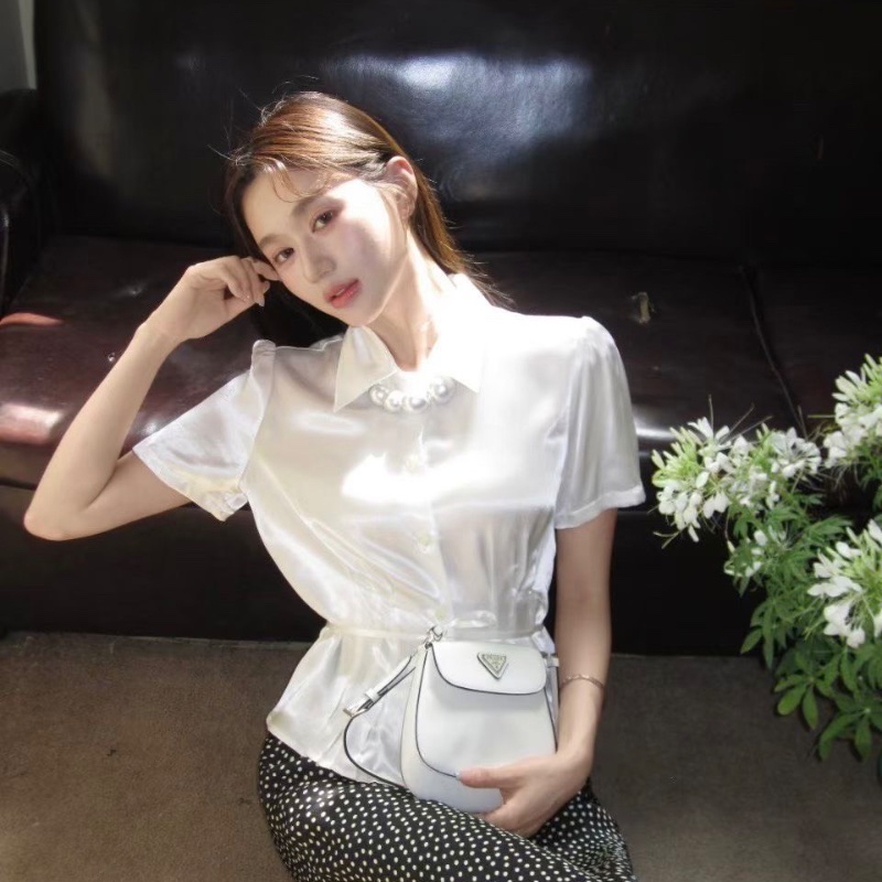 Prada Cleo白色腋下包奶油白 銀扣 亮面牛皮18*16*2 98新配件塵袋-0