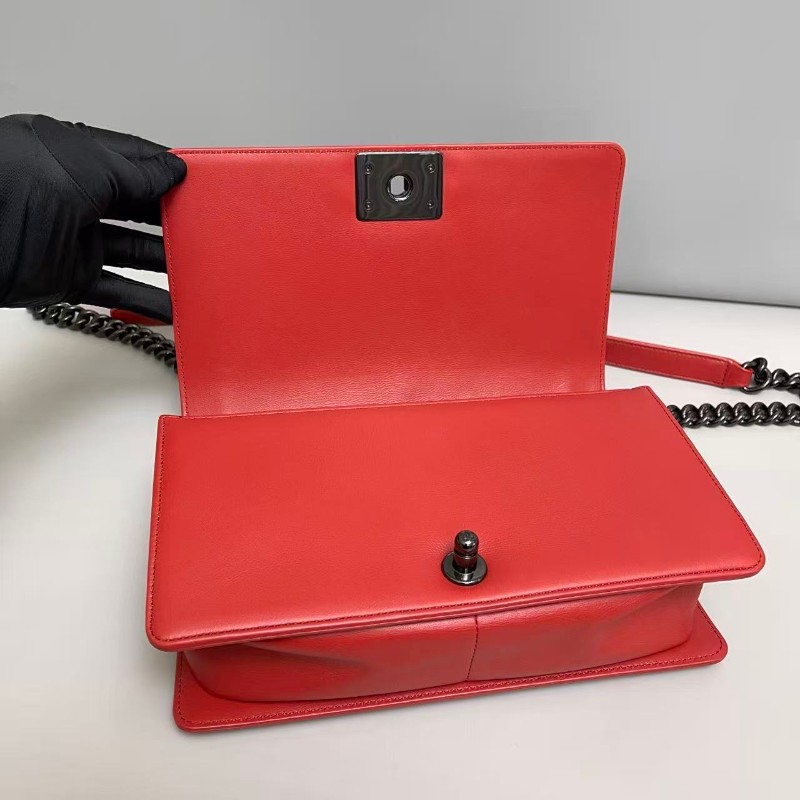 Chanel leboy中號紅色菱格牛皮-7