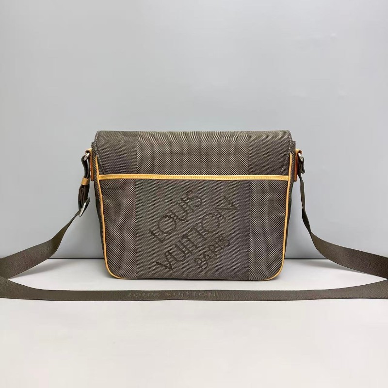 LV路易威登 男士 帆布郵差包-1