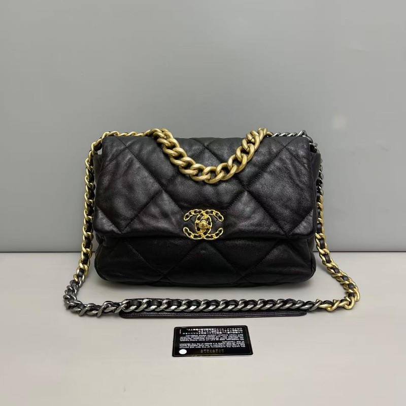 Chanel 19Bag中號黑金全皮菱格紋斜背包-0