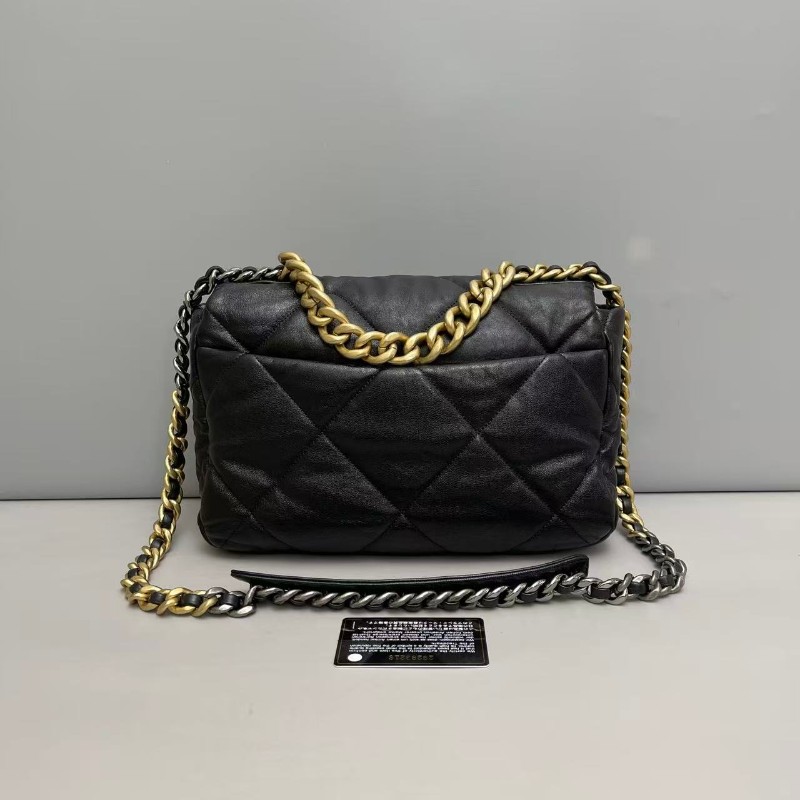 Chanel 19Bag中號黑金全皮菱格紋斜背包-1