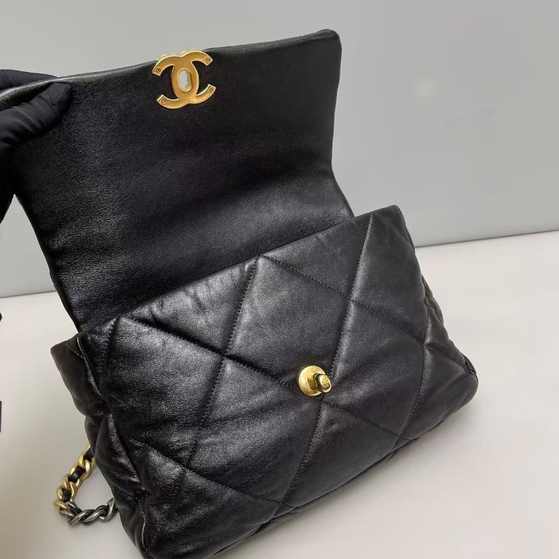 Chanel 19Bag中號黑金全皮菱格紋斜背包-6