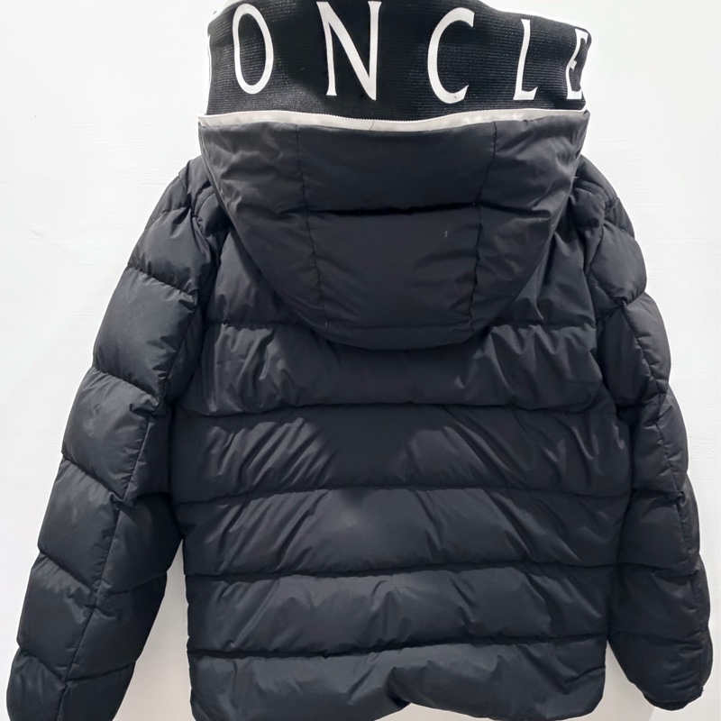 moncler 蒙田Cardere連帽短身羽絨外套 黑-1