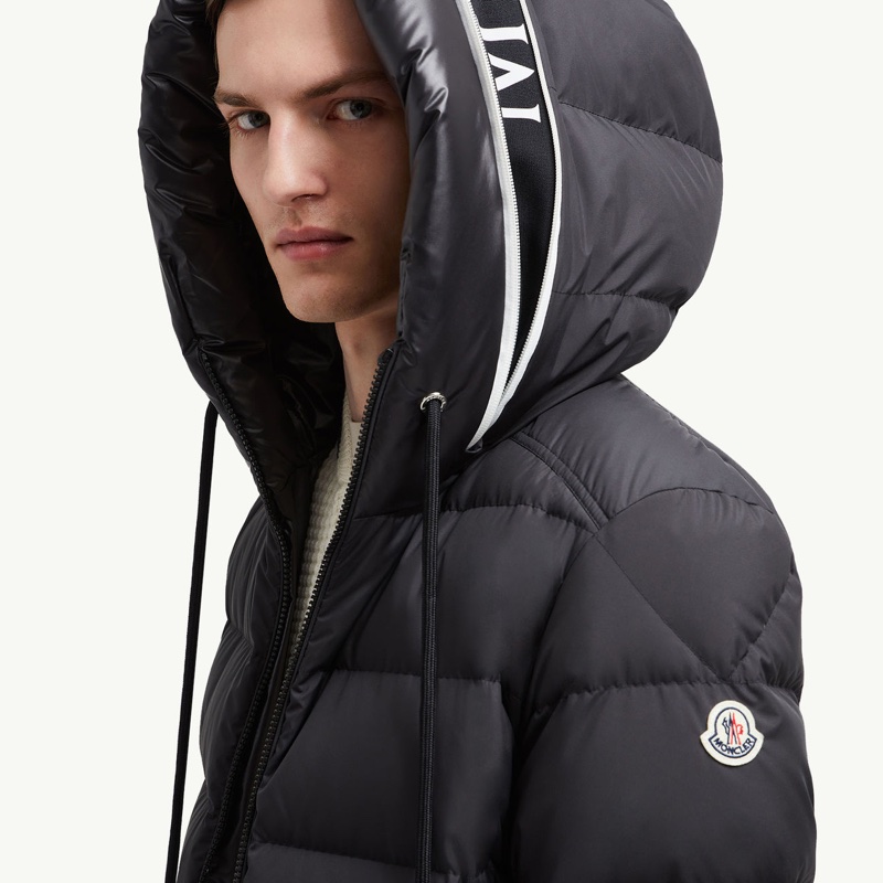 moncler 蒙田Cardere連帽短身羽絨外套 黑-4