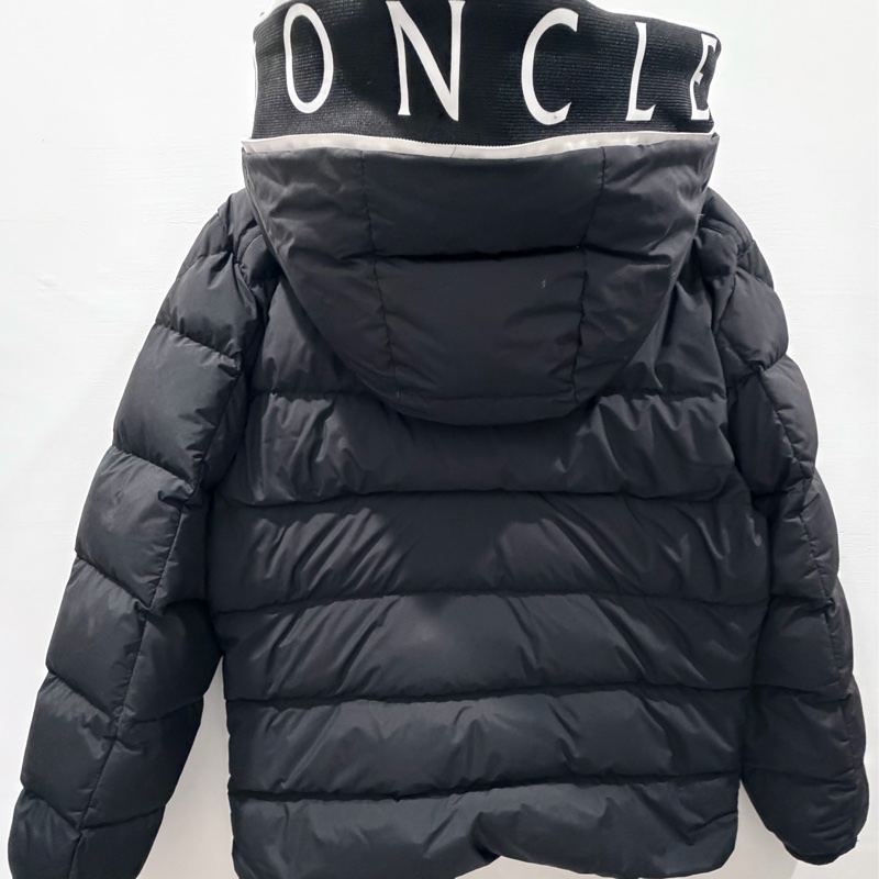 moncler 蒙田Cardere連帽短身羽絨外套 黑-6