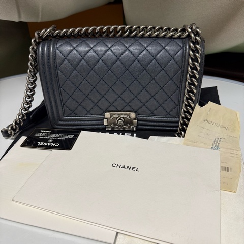 CHANEL BOY MEDIUM