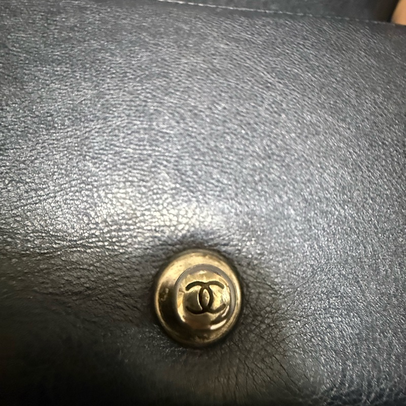 CHANEL BOY MEDIUM-13