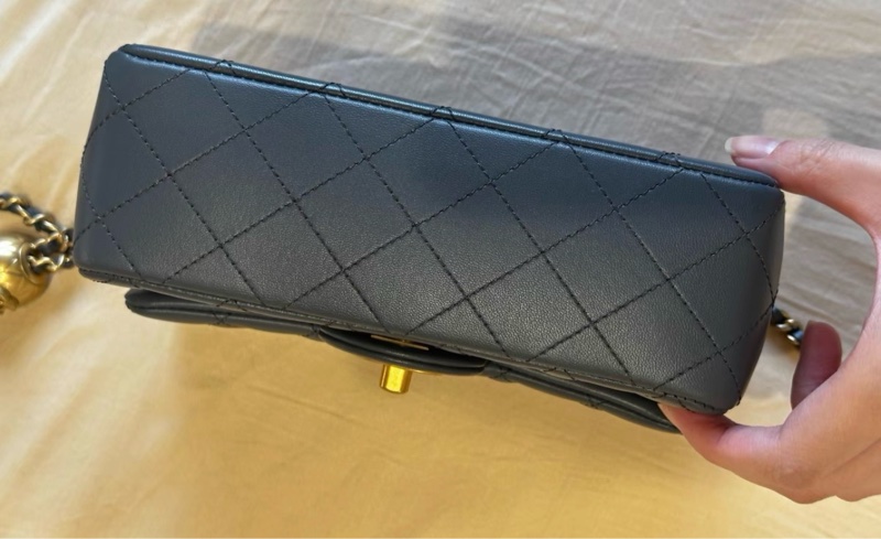 Chanel classic flap 深灰 迷你金球23k 帶防塵袋盒子-3