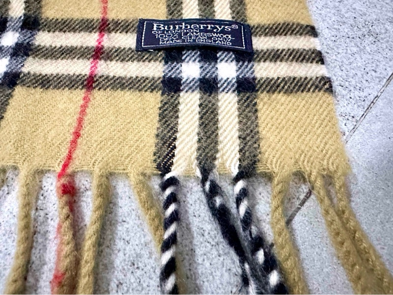 BURBERRY經典格紋羔羊毛圍巾✨-19
