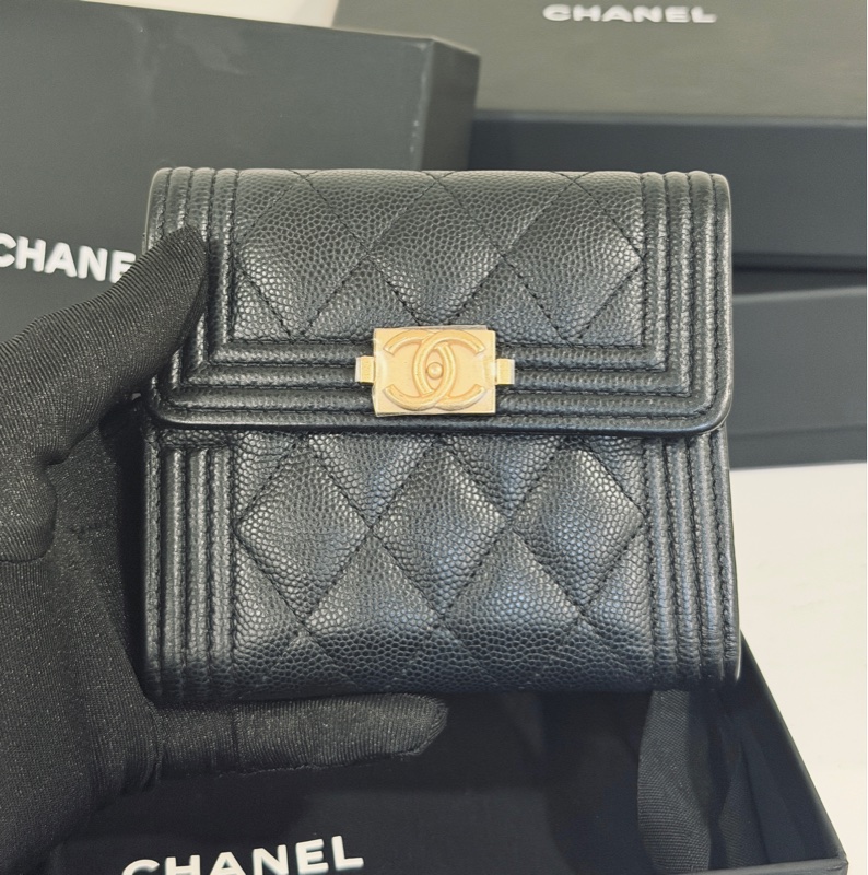 #全新閒置 #荔枝皮 香奈兒黑金Leboy 三折短夾🈶零錢袋-1