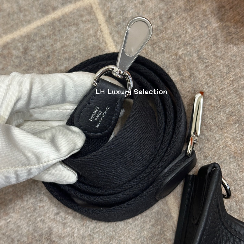 HERMÈS Mini Evelyne黑銀K刻                                                【低調卻藏不住的高級感🖤】-2