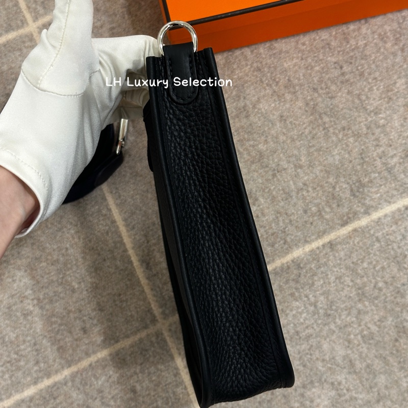 HERMÈS Mini Evelyne黑銀K刻                                                【低調卻藏不住的高級感🖤】-4