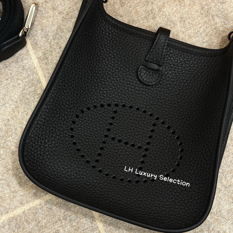 HERMÈS Mini Evelyne黑銀K刻                                                【低調卻藏不住的高級感🖤】-7