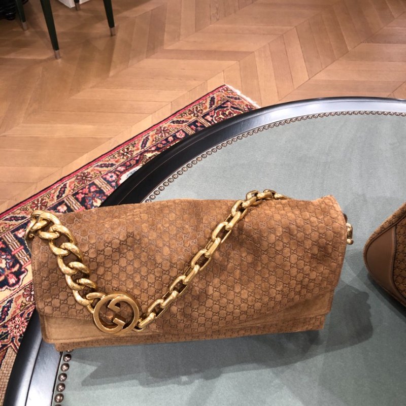 🎊新年特賣🧧Gucci 857362 雙層結構 GG 壓紋麂皮大號鏈條肩背包 棕色-2
