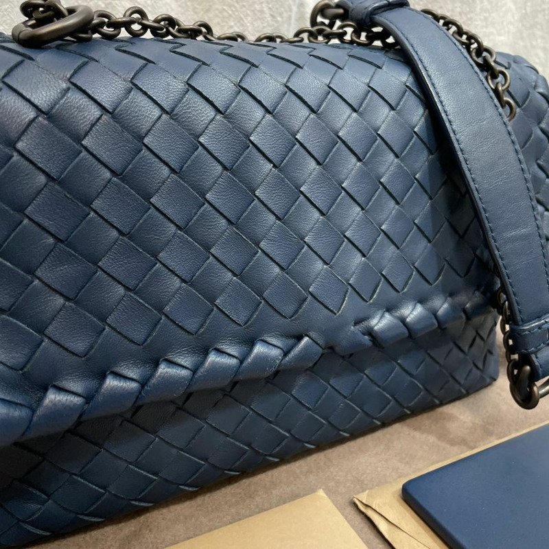 【包稅】BOTTEGA VENETA 網眼奧林匹亞單肩包（附鏡子）-2