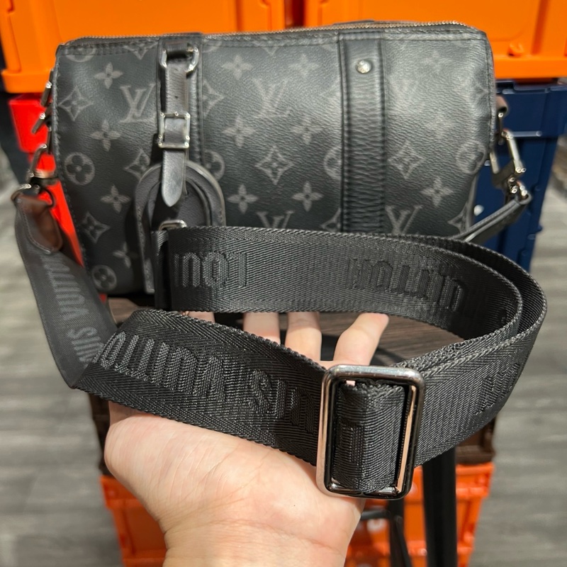 Lv city keepall 老花斜挎包-6