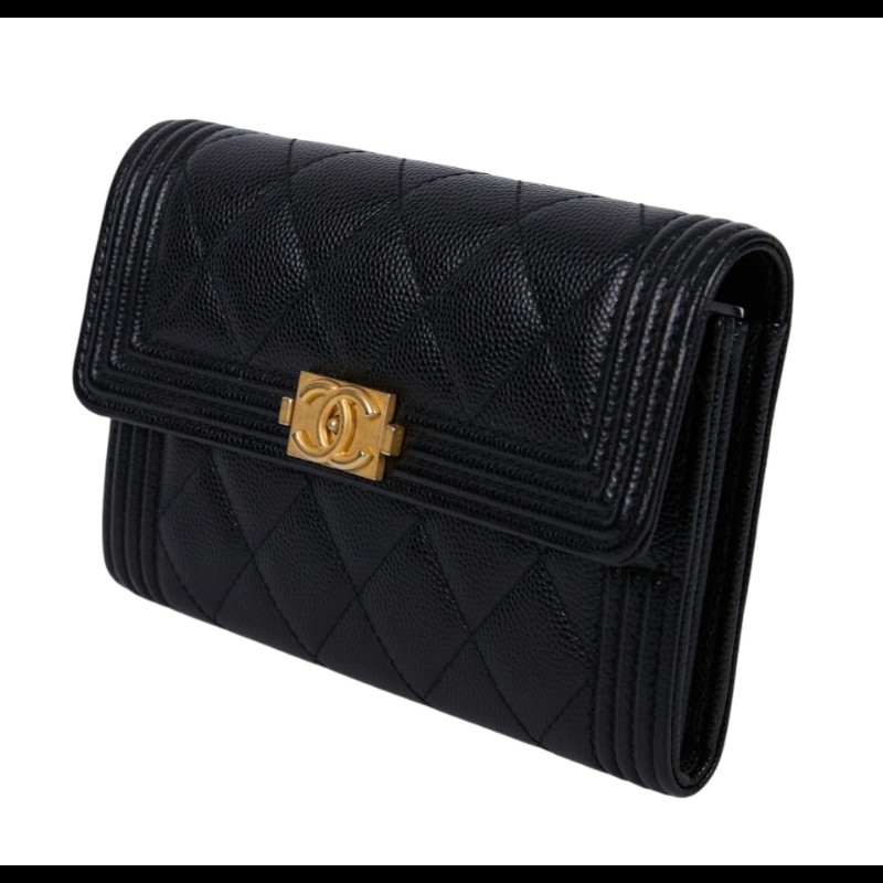 Chanel 荔枝紋黑金Boy款中夾-2