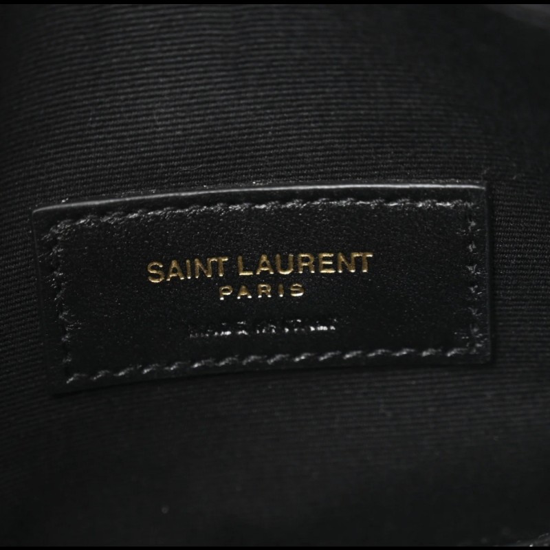 Saint Laurent黑色皮革山形紋拉鍊手拿包-18