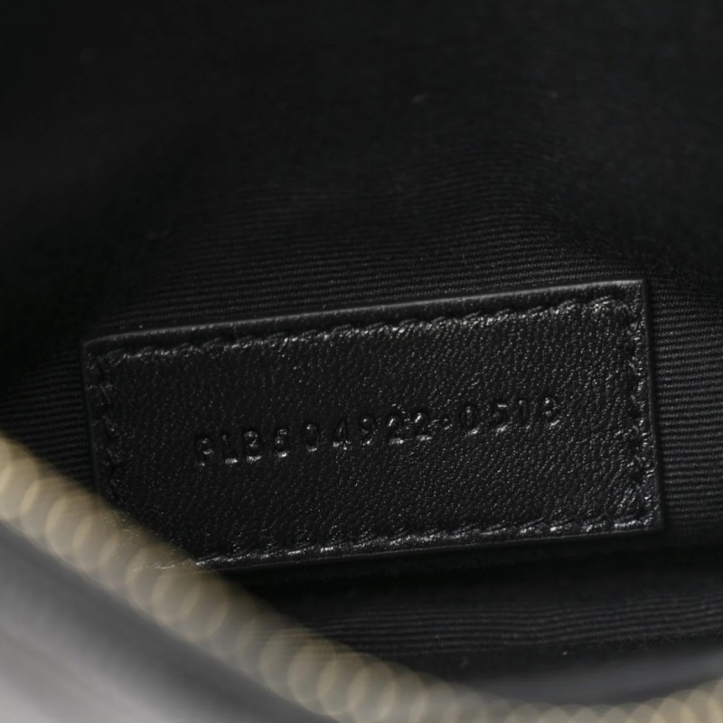 Saint Laurent黑色皮革山形紋拉鍊手拿包-19